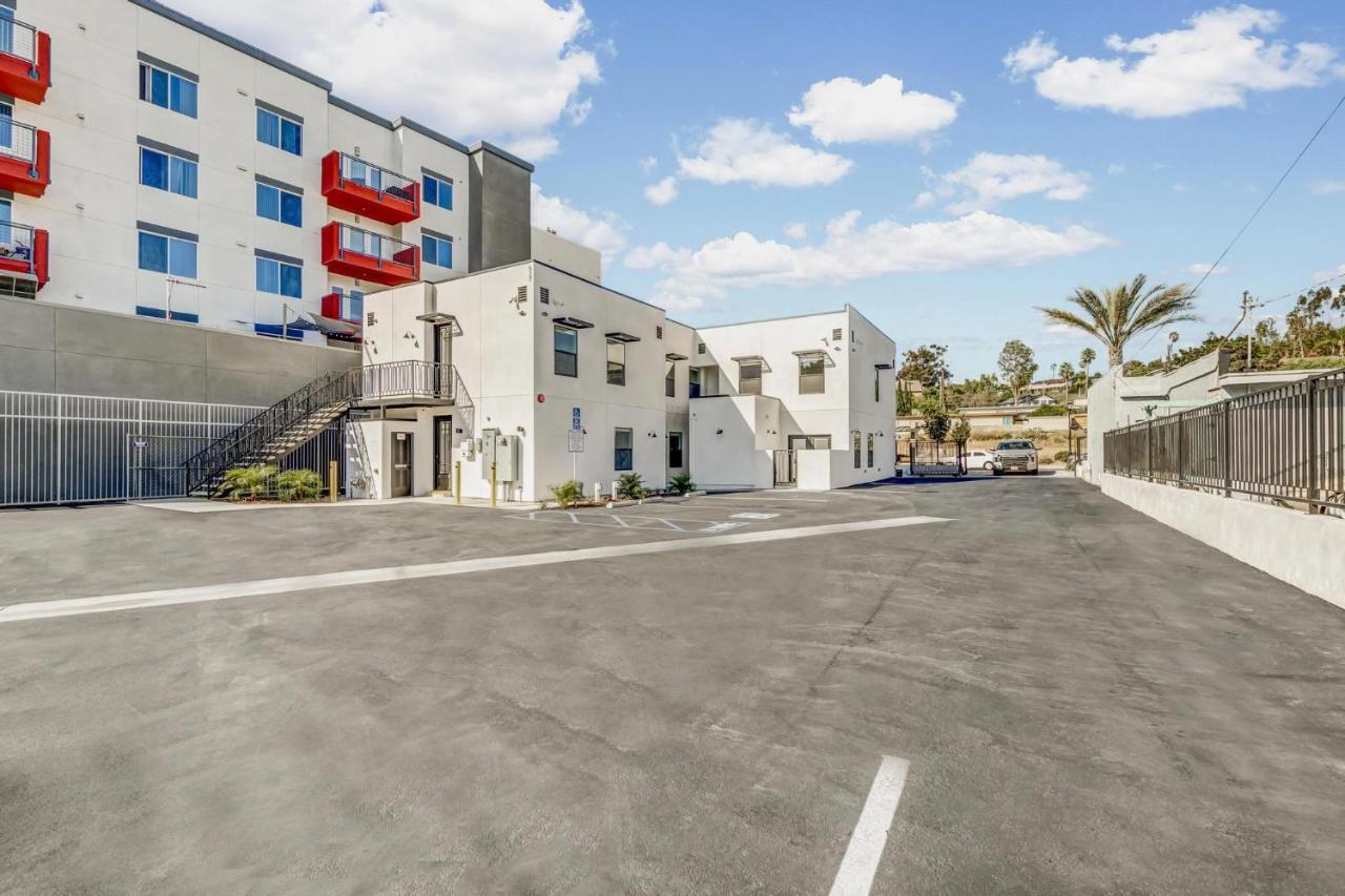 Two Bedroom-Queen In Master. Heart Of Downtown Vista Exterior photo